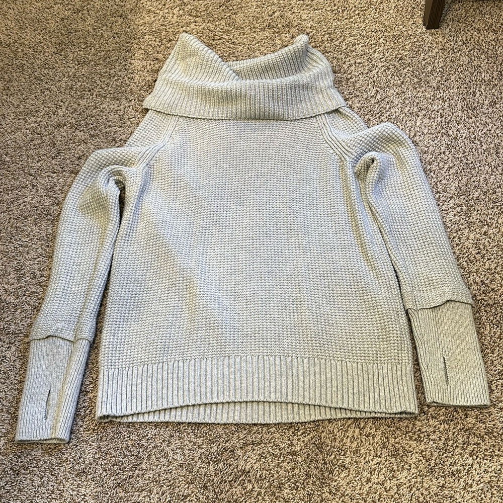 Cowl-neck sweater with thumb holes. Size medium.